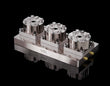 MaxxMacro (D/C) 70 Pneumatisches Drei-(3)-Multi-Chuck-Schienensystem