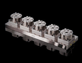 MaxxMacro (D/C) 70 Pneumatisches Fünf (5) Multi-Chuck-Schienensystem