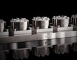 MaxxMacro (D/C) 70 Pneumatisches Fünf (5) Multi-Chuck-Schienensystem